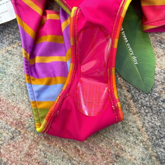 NWT Farm Rio V-Neck Cutout Shiny Stripe Rainbow One-Piece Swimsuit Small Pink - Picture 9 of 9